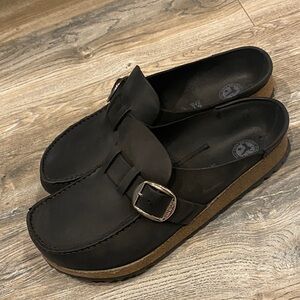 Birkenstocks size 10